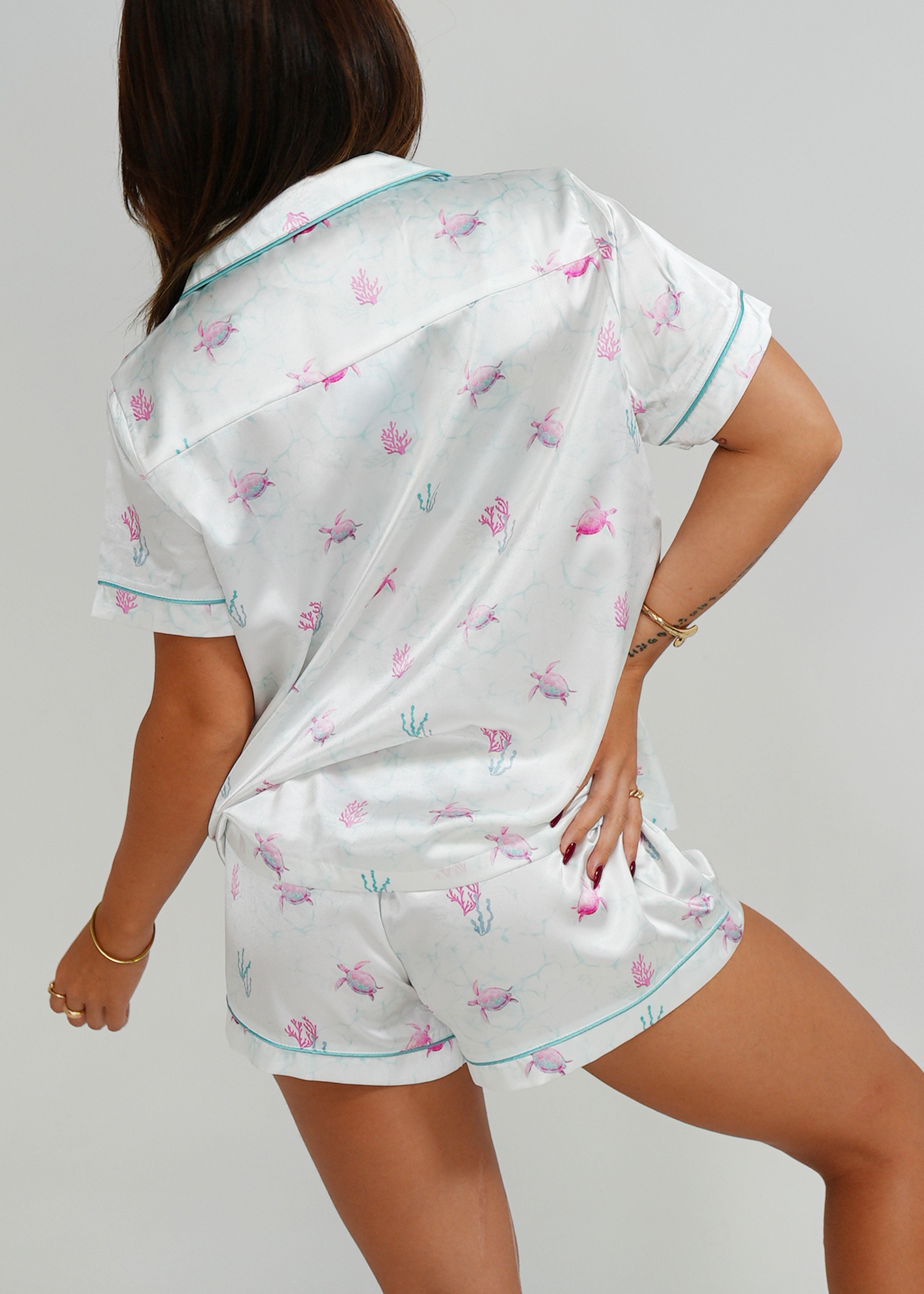 Night Sweet Thing Womens White Turtles Short Satin Short Pyjama Set